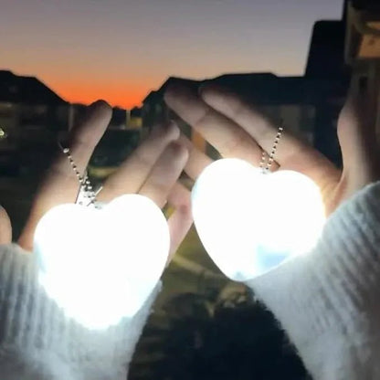 HeartCharm – LED Heart Light, No More Purse Treasure Hunts! - Soshy Beauty | Beauty that whispers